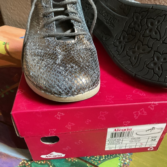 Alegria silver sneakers - Picture 3 of 3